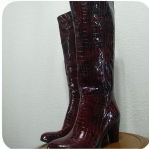 Ashro Burgundy Croc-Patterned Heeled Boots